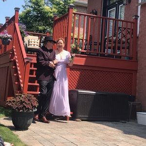 Wedding Dress worn once ! Flowy and gorgeous.